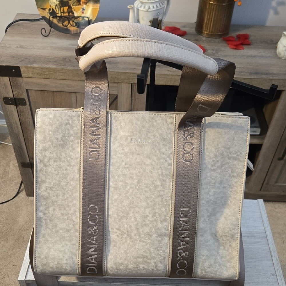 Gray Structured Tote With Branded Webbing Handles - image 2